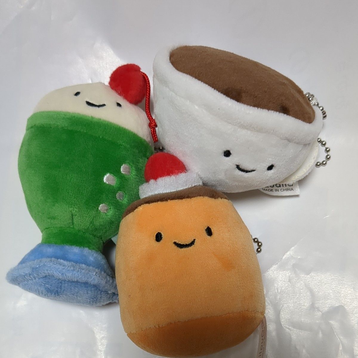 にっこりーノ 玉入れポン 純喫茶のぬいぐるみ クリームソーダ 天使仕様