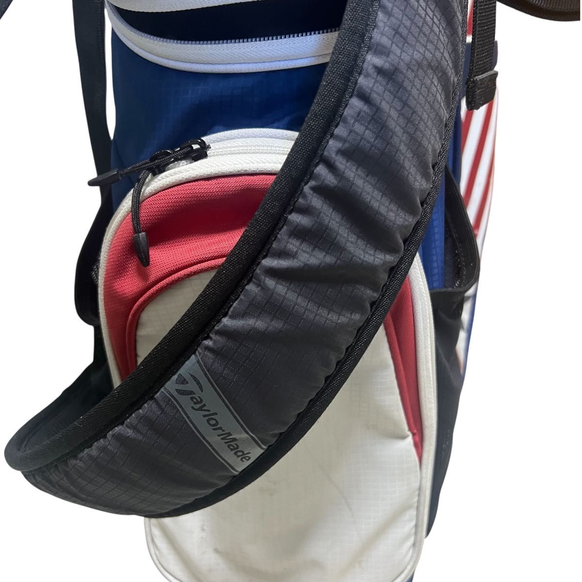 美品 TaylorMade スタンドキャディバッグ フードなし テーラーメイド