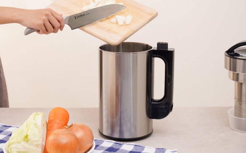 残り物がごちそうに 「全自動食べるスープメーカー2」』を発売