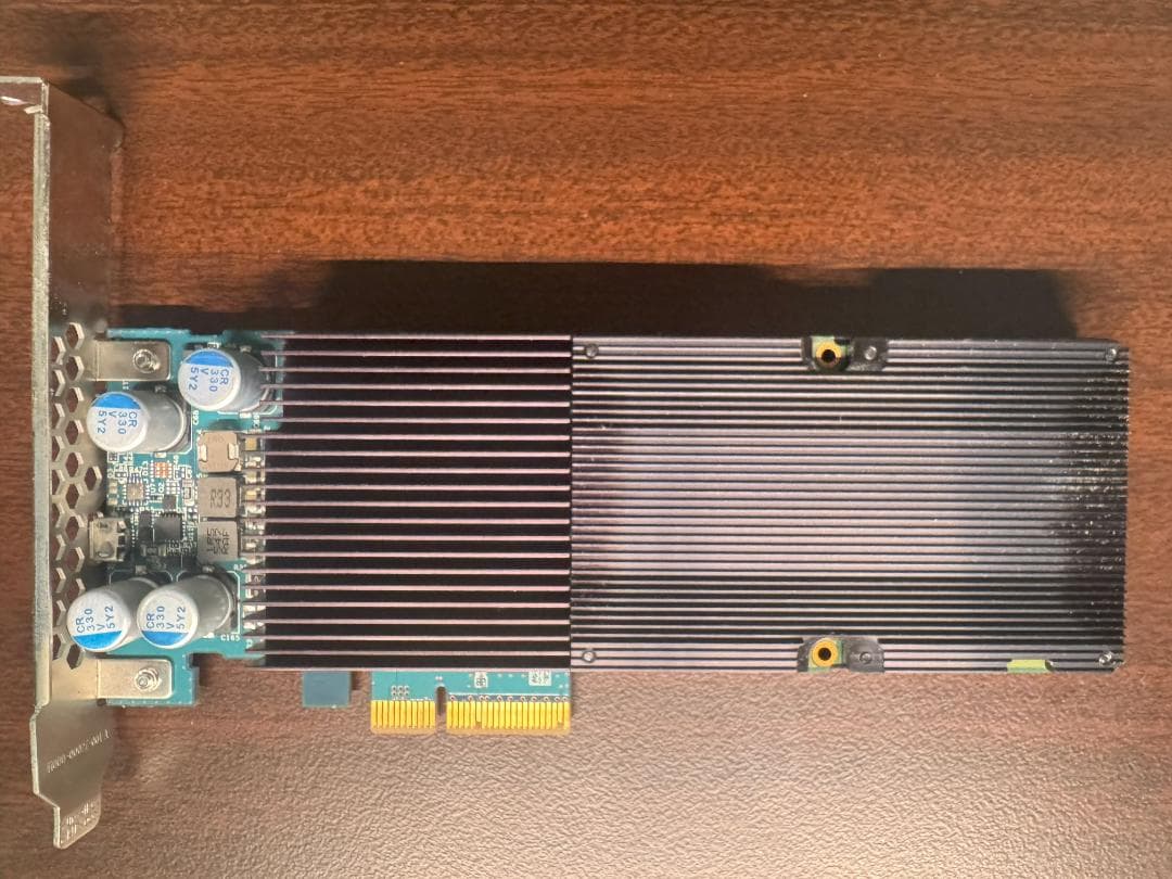 内蔵型SSD DELL HUSPR3232AHP301 PCIe NVME SSD 3.2TB