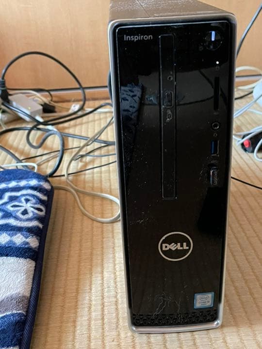 DELL 3250  27インチ　スピーカー内蔵モニターセット Amazon.co.jp: Dell S2722DZ 27インチ カンファレンスモニター (3年間