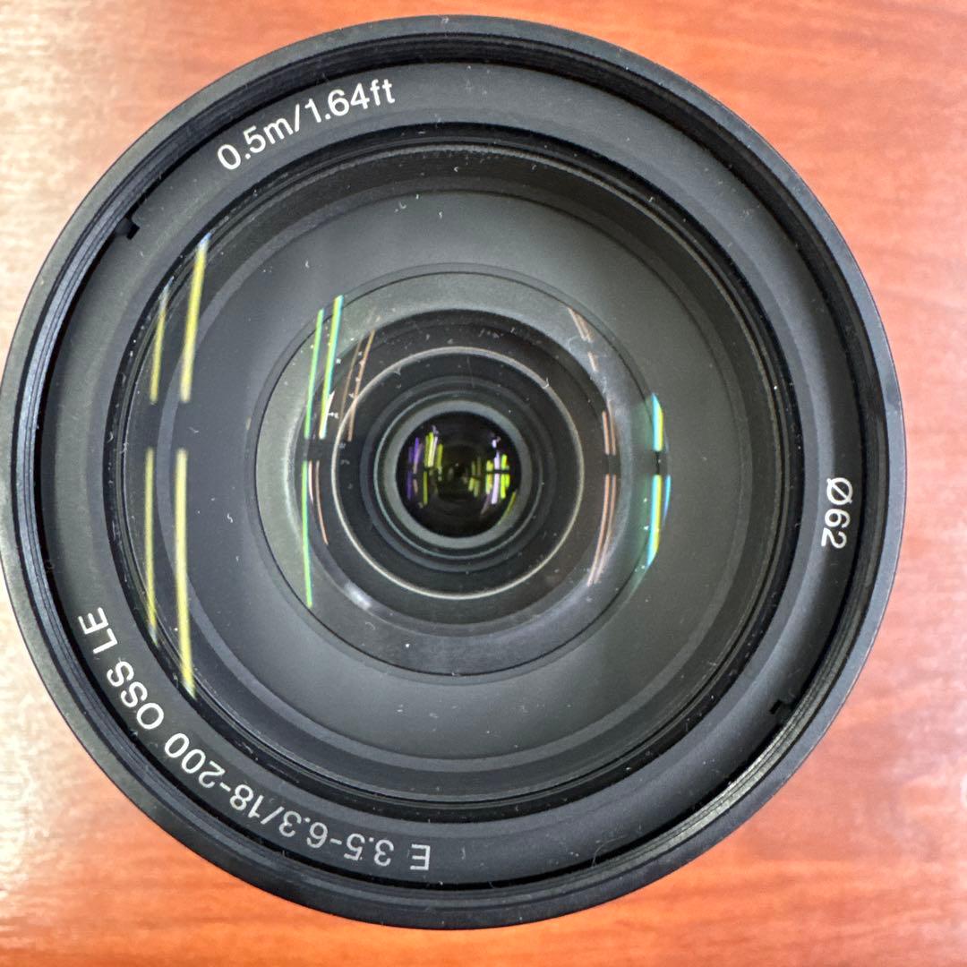 E 18-200mm F3.5-6.3 OSS LE ズームレンズ