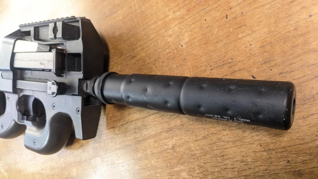 東京マルイ　 P90 　スタンダード　サイレンサー付き　動作OK