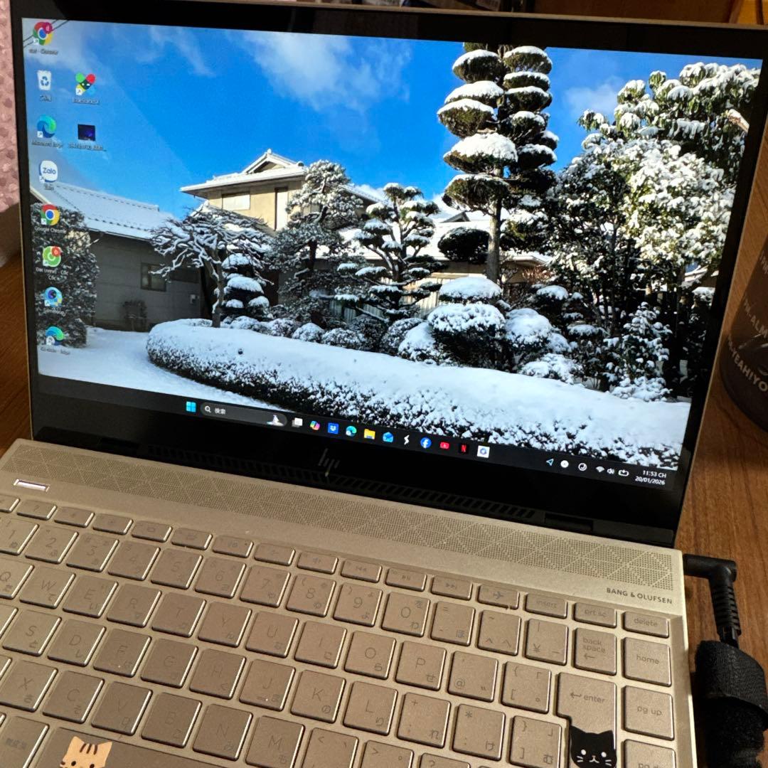 【ジャンク】HP ENVY | Core i5 | 画面割れ・バッテリー0% HP ENVY x360 13-ar0000 13-ar0001au】膨張？劣化？充電できない。0%の