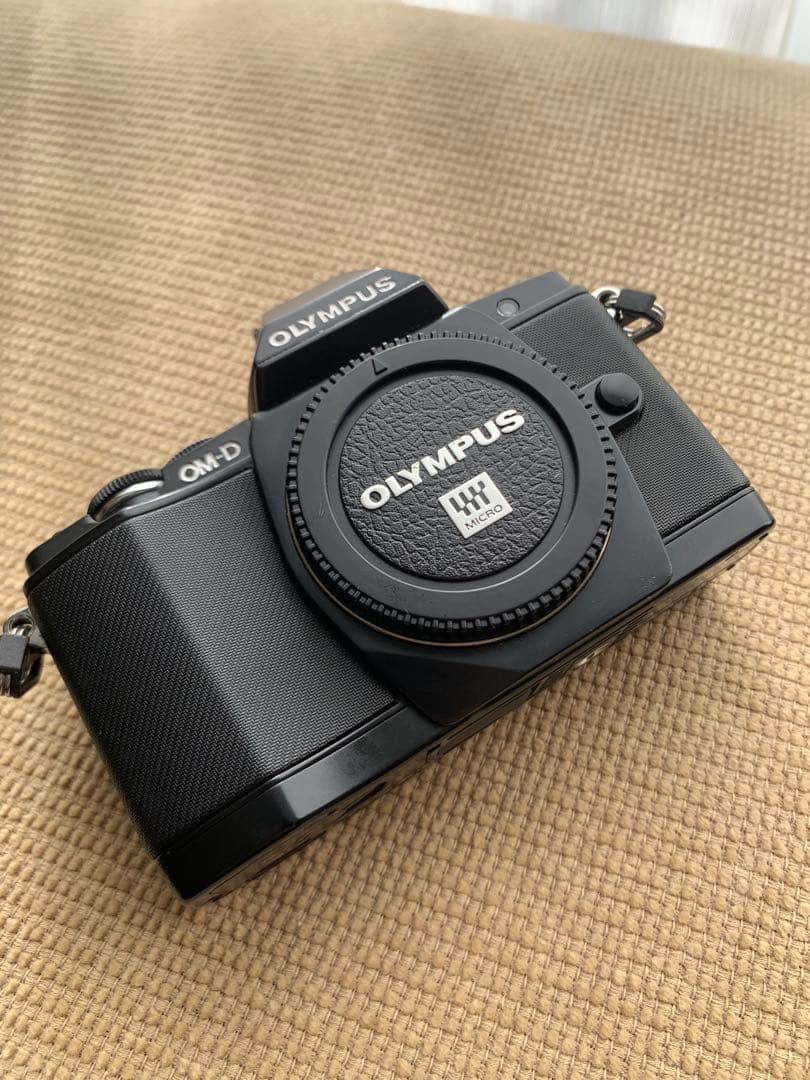 OLYMPUS OM-D E-M5 ブラック ol-v204045bu000_8.jpg?resizeid